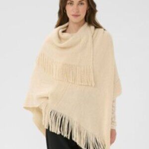 NWT Cream Knit Fringe Poncho one size